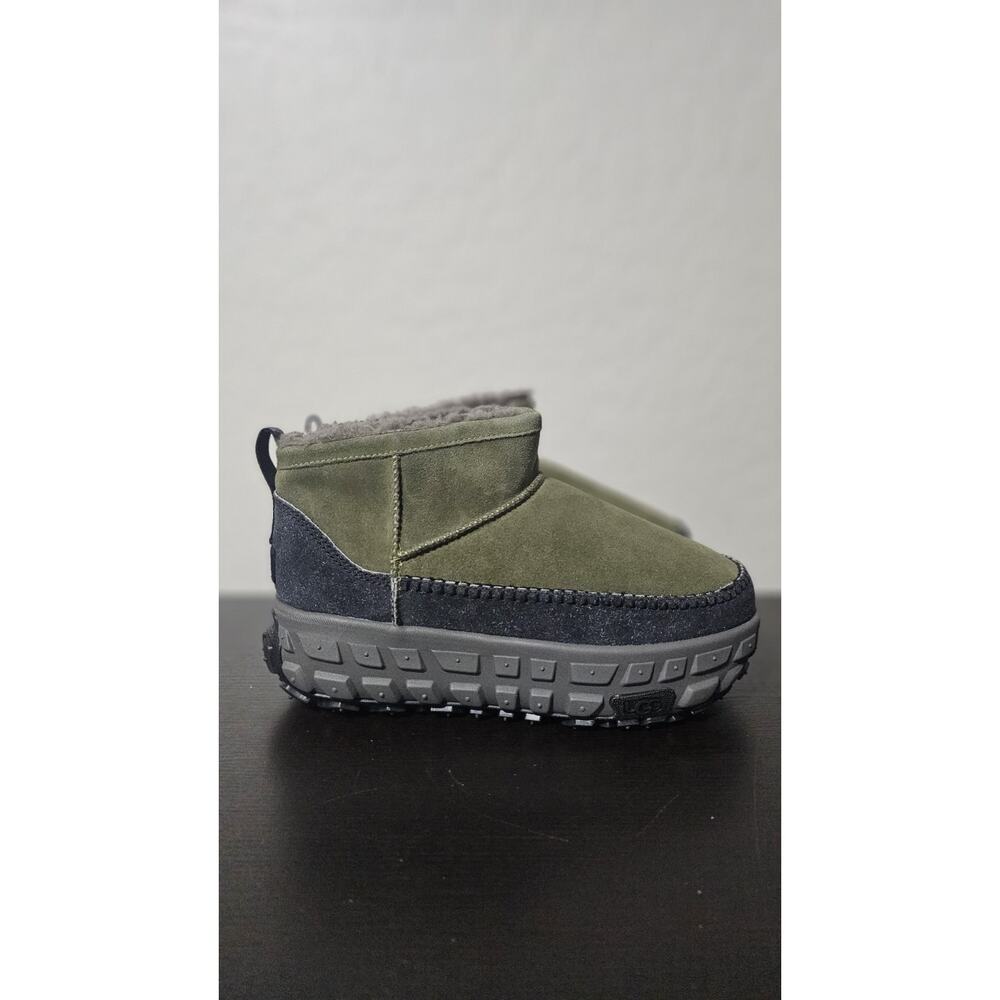 UGG VENTURE DAZE ULTRA MINI BURNT OLIVE/CHARCOAL ALL GENDER SIZE US M12/W13 NEW
